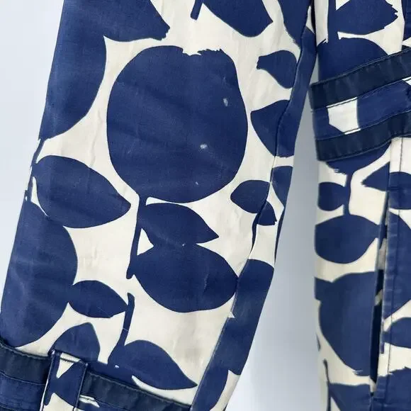 Boden Coat Womens 6 Blue White Apple Print Hooded Belted Rain Trench Jacket - Picture 5 of 13